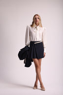 Shorts Saia de Alfaiataria Feminino com Pregas - Tatiana