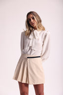 Shorts Saia de Alfaiataria Feminino com Pregas - Tatiana